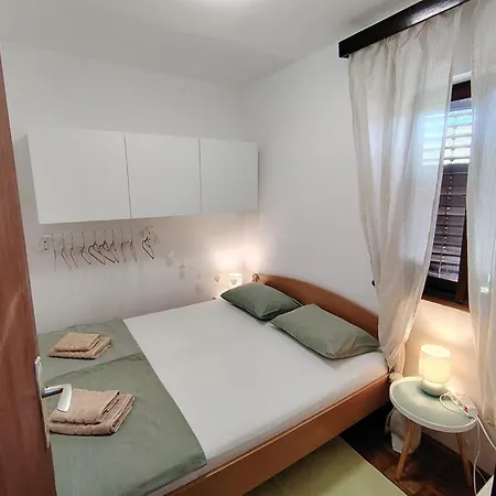 Apartment Rosanda *