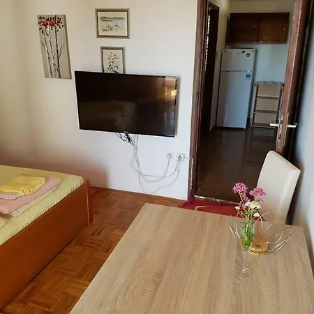 Rosanda Apartment *