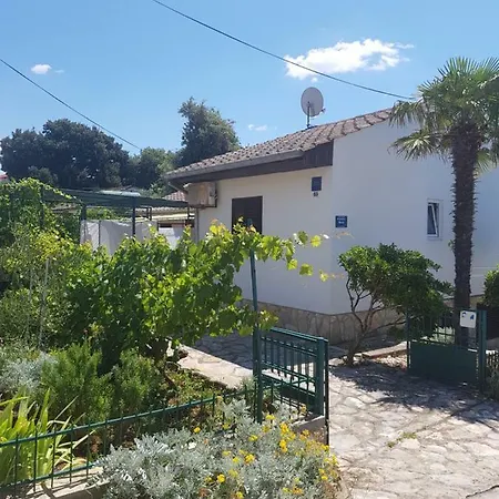 Apartment Rosanda Petrcane