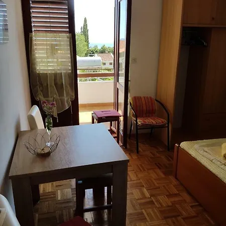 Apartment Rosanda *